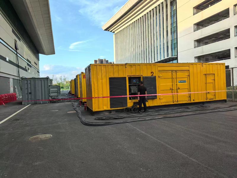 察哈尔右翼中柴油发电机冬季保养注意事项?